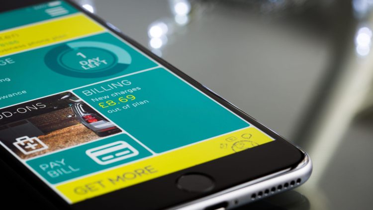 Mobile phone scam pexels