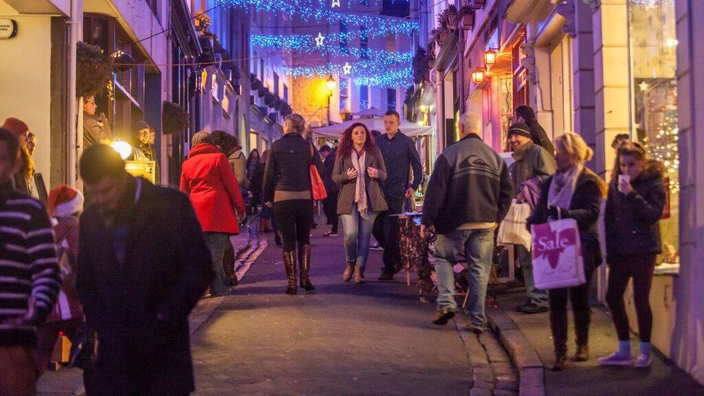 Late Night Christmas Shopping - St Peter Port