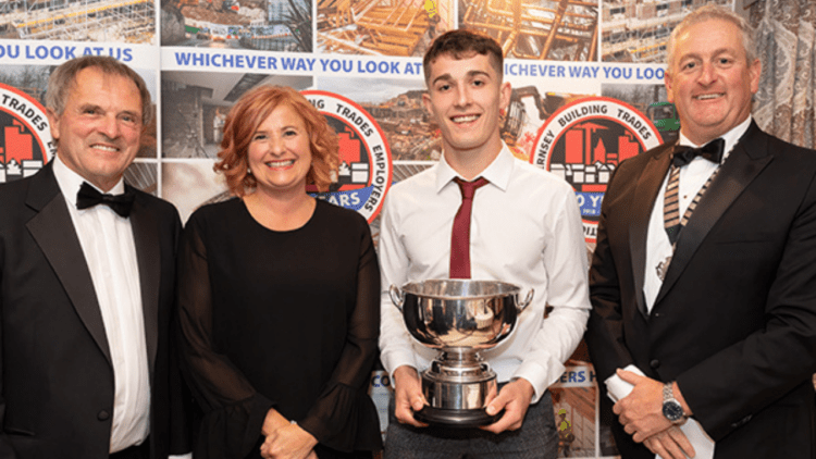 Construction industry apprentices’ achievements celebrated
