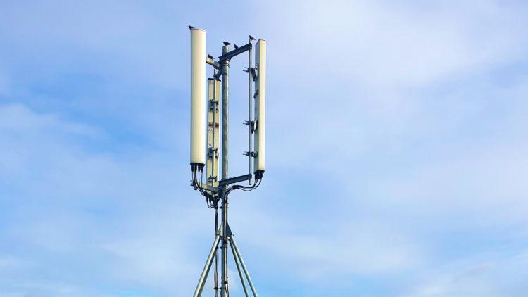 Mobile mast