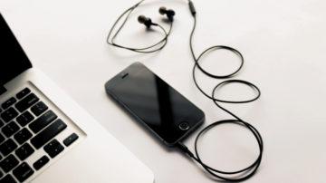 Mobile phone earphones