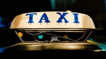 Taxi sign