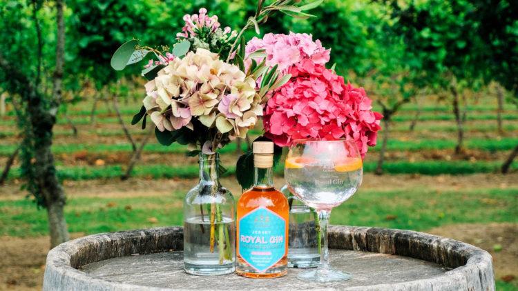 La Mare Rhubarb and honey gin
