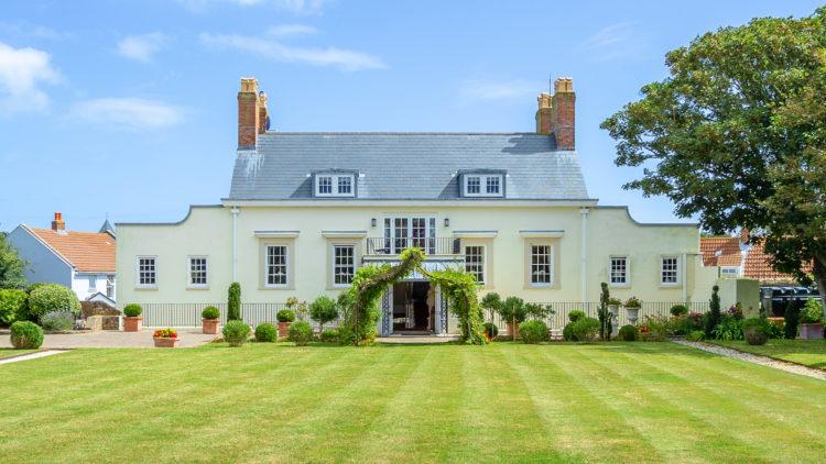 Les Mouriaux House