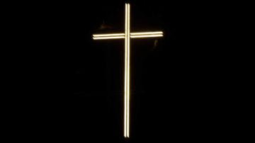 North Show Cross light