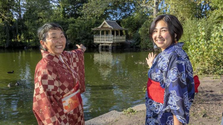 Guernsey Japanese Pavilion Tomoko and Kayoko of the Guernsey Japanese Society