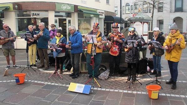 Ukraine appeal - Ukelele