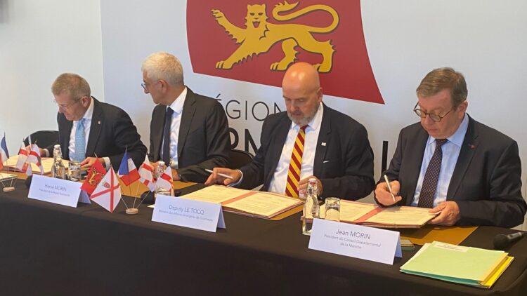 Signing cooperation agreement pic