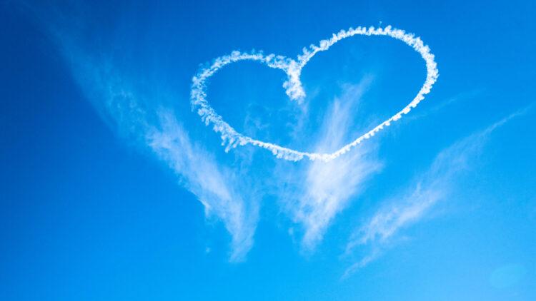 Heart clouds