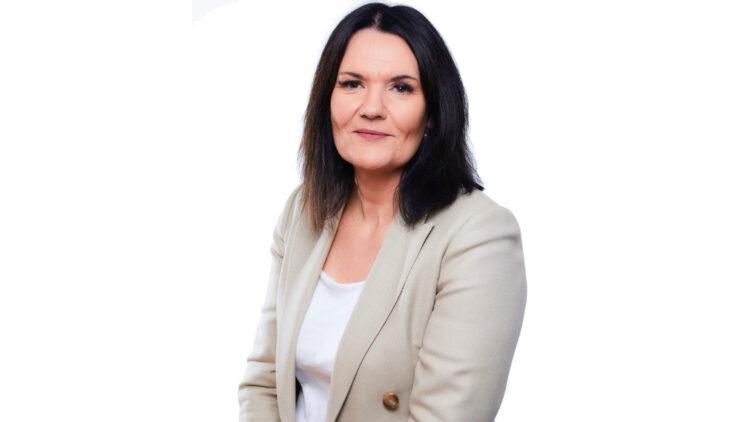 Claire Lyons