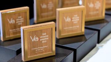 Veyaon 2022 awards on table