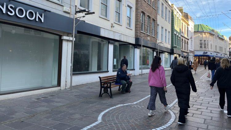 Pop-up windows to feature in Queen Street’s empty shops