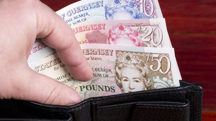 Public consultation on Guernsey's minimum wage plan launched Channel Eye