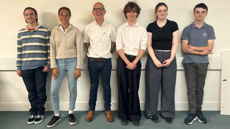 Sixth formers inspired by their taste of medicine