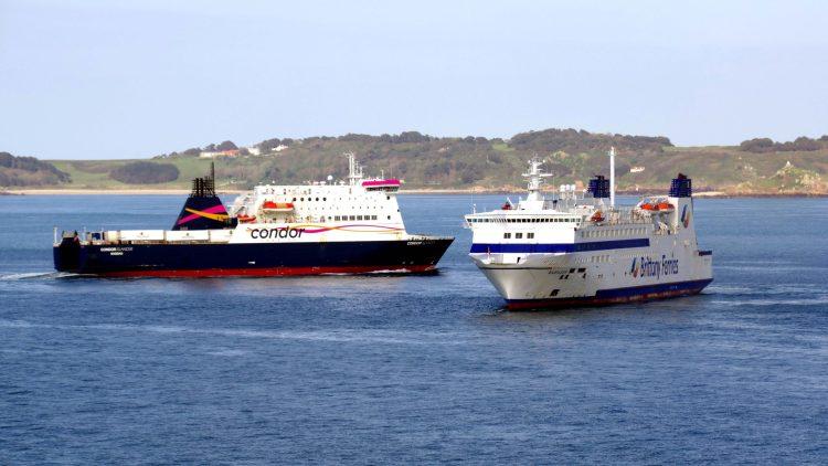 Channel Islands business groups say delay in ferry tender is damaging tourism