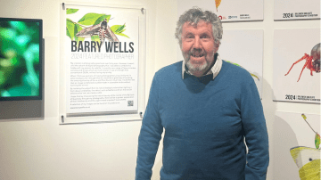 Pollinator Project launches Barry Wells Award for young photographers