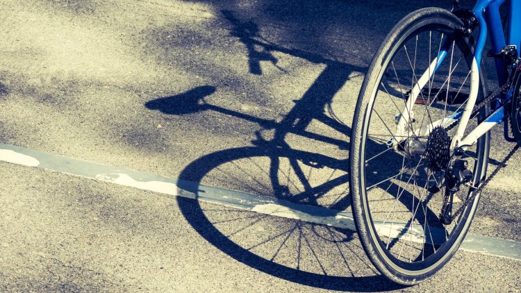 Guernsey volunteers reveal shift as cycling soars and car use drops