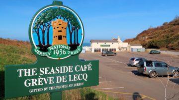 Seaside cafe Greve de Lecq