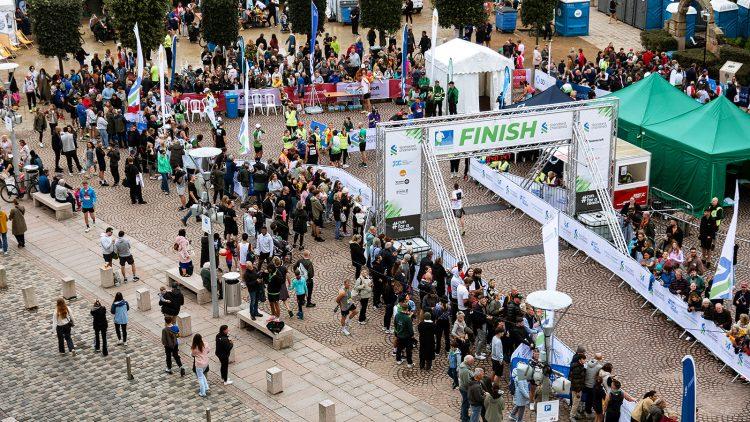 Standard Chartered – a marathon effort in the local community