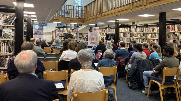 Sold-out poetry evening for Victor Hugo Centre