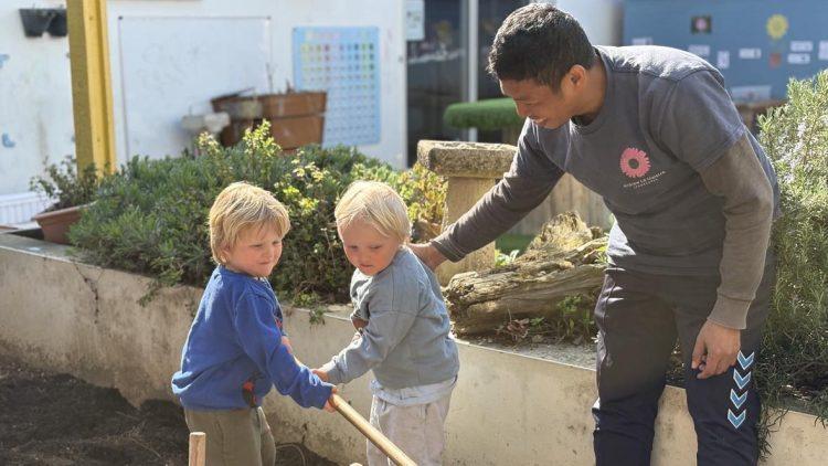 Plat Douet School children ‘get growing’ with support from local garden company