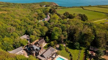Sark hotel included in global boat-only destination dining list