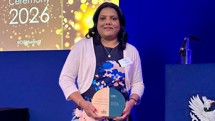 Mourant director achieves top global grade in Islamic finance qualification