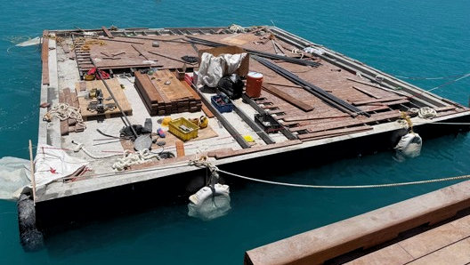 Dubai pontoon