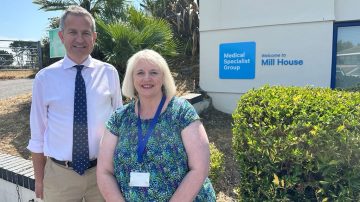Personal assistant marks 30 years with Medical Specialist Group