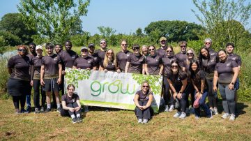 EY volunteers support community growing at Grow Jersey
