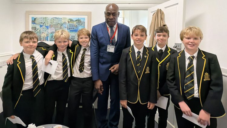 Former heavyweight champion talks mental health at Victoria College