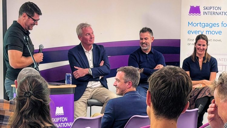 Guernsey leaders focus on turning AI into business advantage
