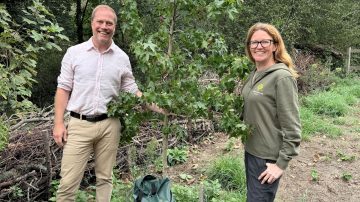 Deloitte Jersey donates £18,000 to create new primary school gardens