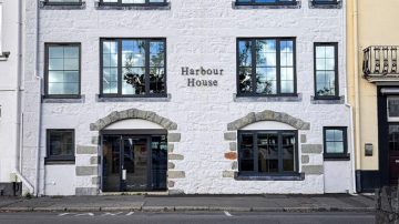 Howden brings Guernsey teams together in new office